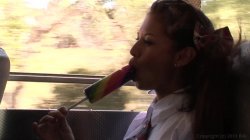 Captura de 'Bus Stop Girls 2' nº 37