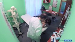 Captura de 'Patient 003 - Spanish Patient Gets Creampied' nº 46