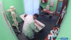 Captura de 'Patient 003 - Spanish Patient Gets Creampied' nº 55