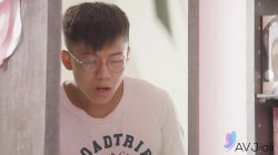 'Horny Nerd With Magic Game Controler Fucks Hot Stepsis Li Zhiyan' screenshot nº 12