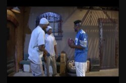 Captura de 'Official Boyz N The Hood Parody' nº 66