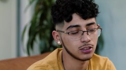 'Coddling My Boy' screenshot nº 3