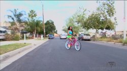 Captura de 'Big Butt Black Girls on Bikes 2' nº 46