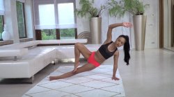 'A Day With Apolonia Lapiedra and Friends' screenshot nº 51