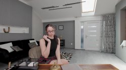'Privat Secretary starring Alice Ross' screenshot nº 4