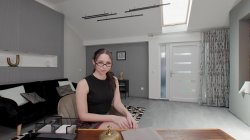 'Privat Secretary starring Alice Ross' screenshot nº 5
