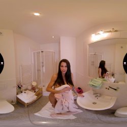 'VR Hostel: Episode 2 - Peeping on Her Boobs and Getting Some Juice' screenshot nº 13