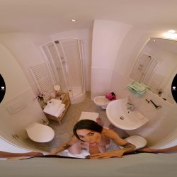 'VR Hostel: Episode 2 - Peeping on Her Boobs and Getting Some Juice' screenshot nº 31