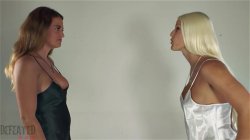 'Defeated Sex Fight - Blonde vs Brunette - Round 2' screenshot nº 3