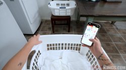 'Fucking Stepbro During Laundry Time' screenshot nº 4