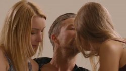 'Three's Not A Crowd' screenshot nº 106