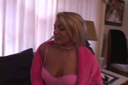 Captura de 'Look Who's Fucking My Mom' nº 34