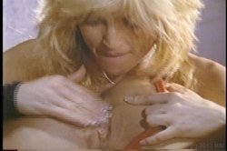 'Janine's Pussy Binge' screenshot nº 36