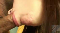 'Brunette Fitness Mia Blowjob and Fuck' screenshot nº 21