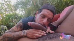Captura de 'Trans Barbie Negra Super Dotada Pegando Com Vontade O Boy Tesudo' nº 4
