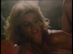 'Ginger Lynn vs. Nina Hartley' screenshot nº 47