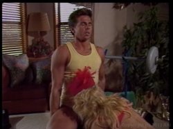 'Ginger Lynn vs. Nina Hartley' screenshot nº 7