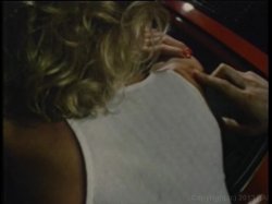 'Ginger Lynn vs. Nina Hartley' screenshot nº 31
