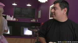 Captura de 'Big Tits In Uniform 7' nº 50