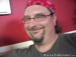 'My Big Black Cock Loving Wife' screenshot nº 3