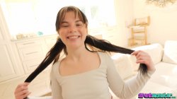 Captura de 'Slutty Teen Deep Throat Princess Lola Valentine Bent Over Fucked Hard Rides Cock Big Dick Tight Little Pussy Creampie Pump And Dump Finish' nº 5