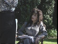 Captura de 'Blonde in Blue Flannel' nº 7