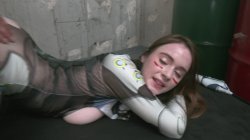 Captura de 'Hazel Moore Sex Cyborg Experimental Body Fuck and Creampie' nº 132