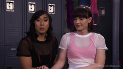 Captura de 'Natalie Mars Bullies Mia Li with Huge Cock' nº 7
