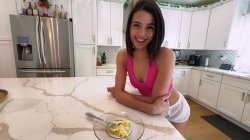 Captura de 'Day with Kylie Rocket, A' nº 24