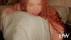 Captura de 'Curvy Redhead Brina Scarlett' nº 70