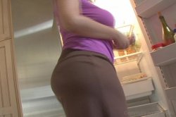 Captura de 'Busty Housewives' nº 66