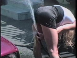 'World Famous Big Busted Babes of Napali Video, The' screenshot nº 123