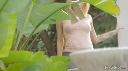 Captura de 'Me, Myself & I 10 - On Sale! We Love Porn Sale' nº 41