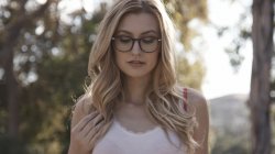'Nerdy Girls Love Black Cock' screenshot nº 37