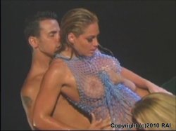 'Can Buy Me Love' screenshot nº 75