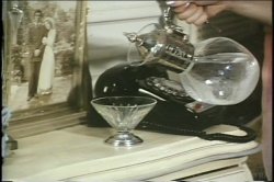 'Through the Looking Glass (Video X Pix)' screenshot nº 103