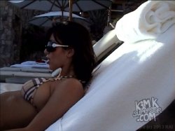 Captura de 'Kim Kardashian Superstar' nº 59
