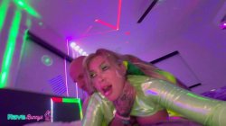 Captura de 'Christina Savoy Lights Up A Wild And Pulsing Afterparty!' nº 120