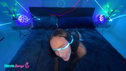 Captura de 'Slender Brunette Christina Sage Hooks The DJ In A Heated Session!' nº 24