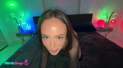 Captura de 'Slender Brunette Christina Sage Hooks The DJ In A Heated Session!' nº 28