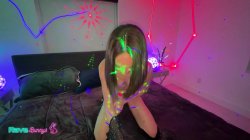 Captura de 'Slender Brunette Christina Sage Hooks The DJ In A Heated Session!' nº 5
