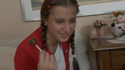 Captura de 'Lovely Teen Genna Enjoys Anal Doggy Pounding' nº 13