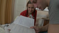 Captura de 'Lovely Teen Genna Enjoys Anal Doggy Pounding' nº 18
