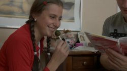 Captura de 'Lovely Teen Genna Enjoys Anal Doggy Pounding' nº 7
