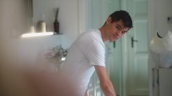 Captura de 'Greased Up MILFs Love Huge Cock' nº 42