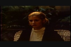Captura de 'Expose Me, Lovely' nº 31