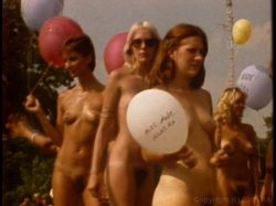 Captura de 'Consenting Adults' nº 13