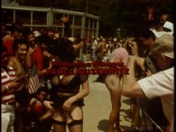 Captura de 'Consenting Adults' nº 3