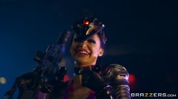 Captura de 'Brazzers Presents: The Parodies 7- Pornstar Go' nº 86