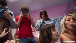'Dare Dorm #39' screenshot nº 17
